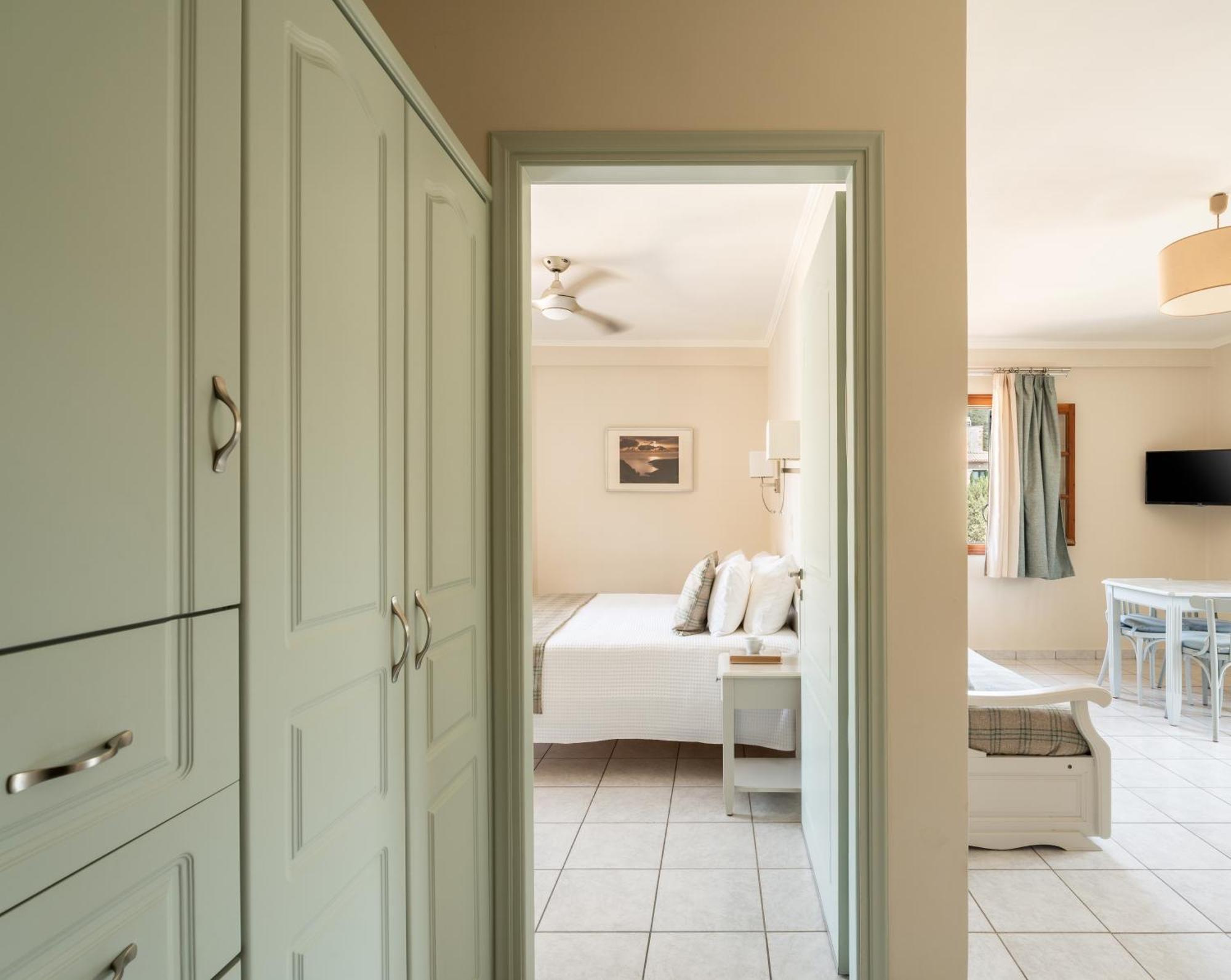 Hotel Liakoto Кардамили Екстериор снимка
