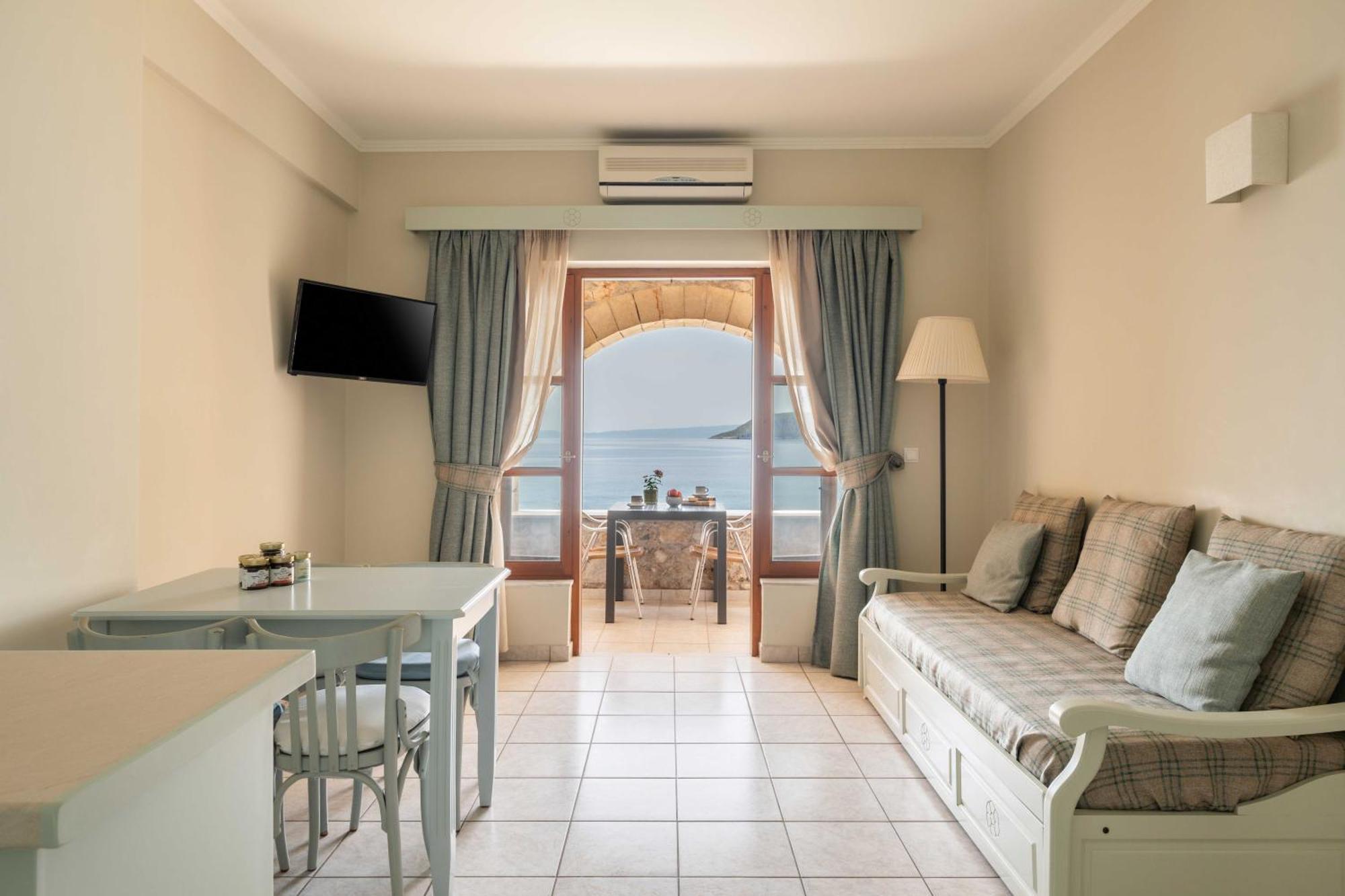 Hotel Liakoto Кардамили Екстериор снимка