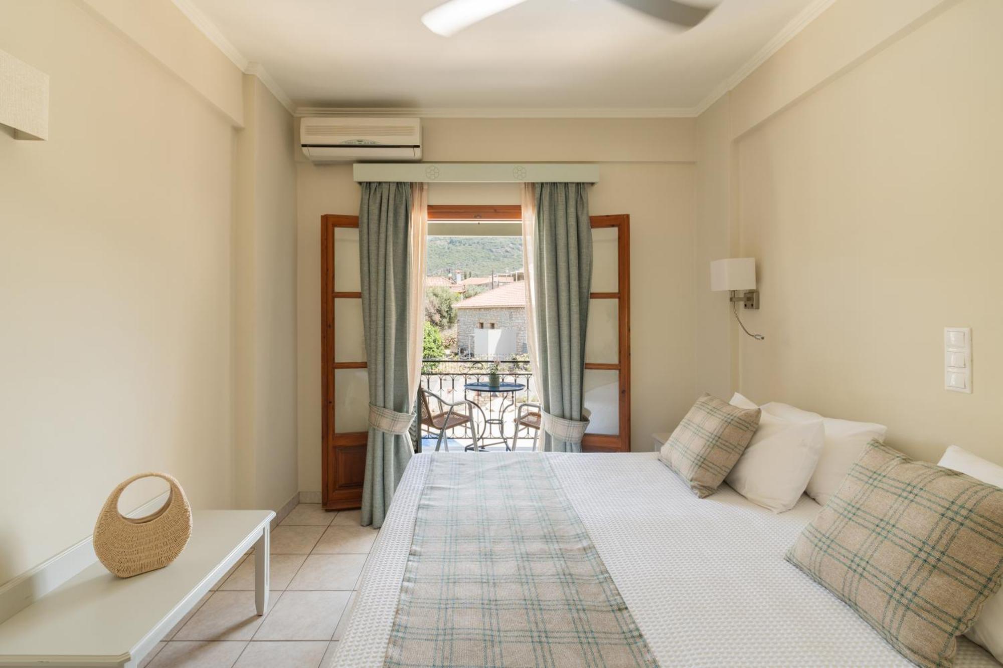 Hotel Liakoto Кардамили Екстериор снимка