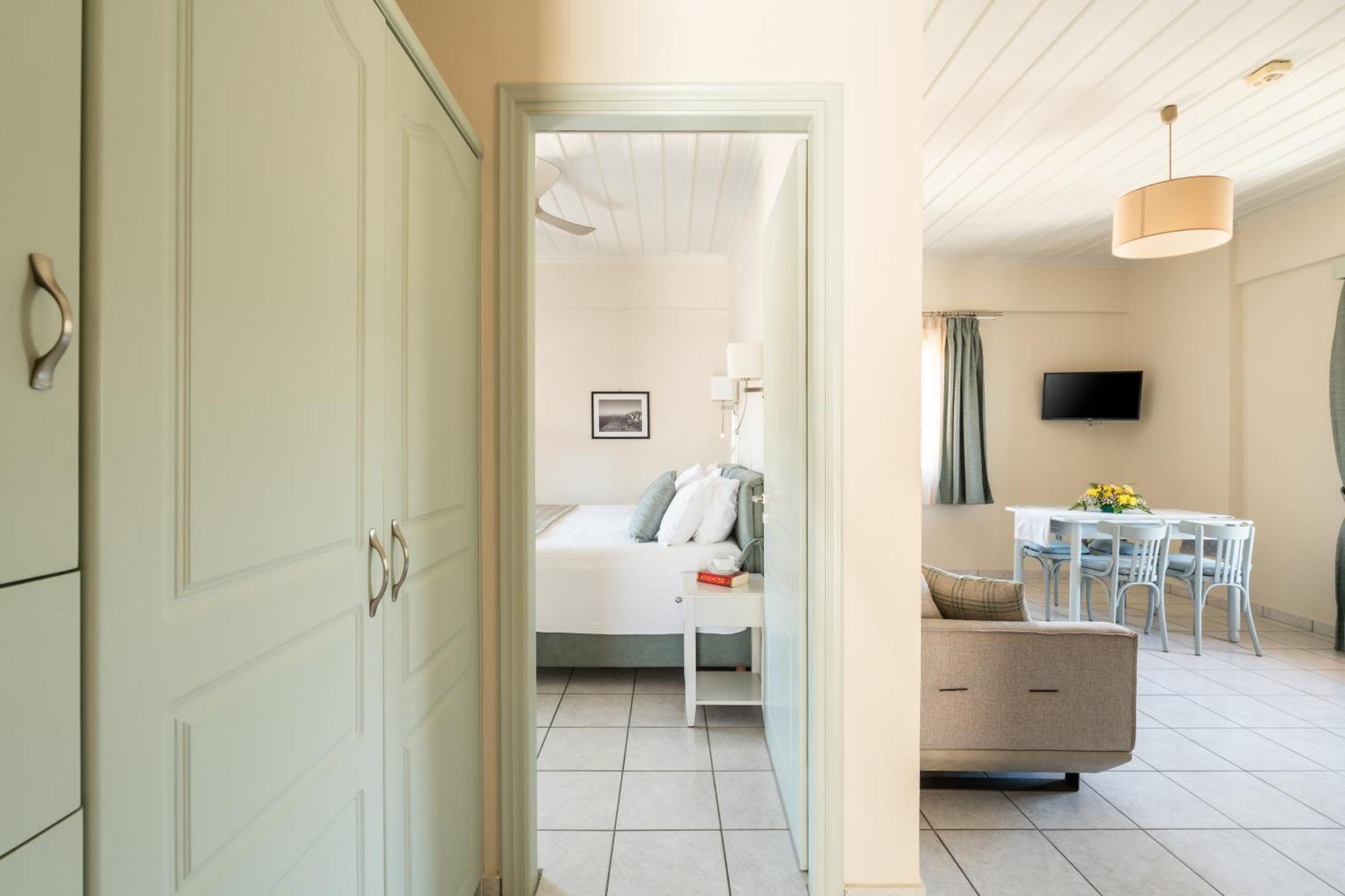 Hotel Liakoto Кардамили Екстериор снимка
